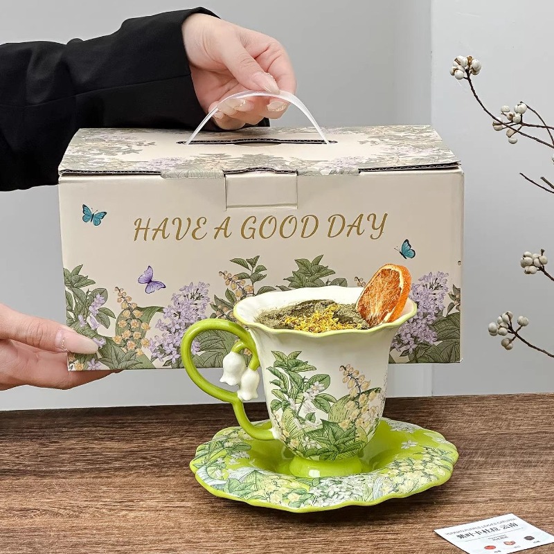 Lily of the valley blooming af - Chamomile Tea recension och pris