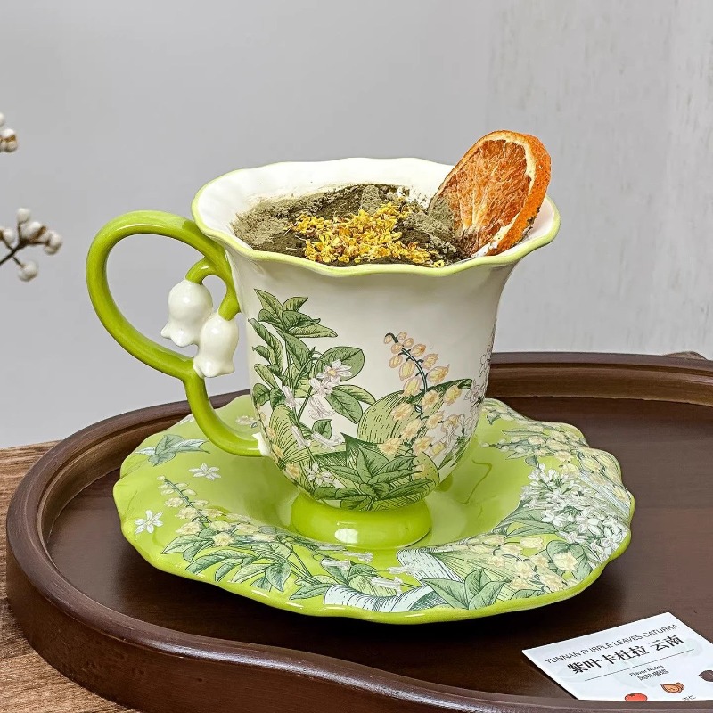 Lily of the valley blooming af - Chamomile Tea recension och pris